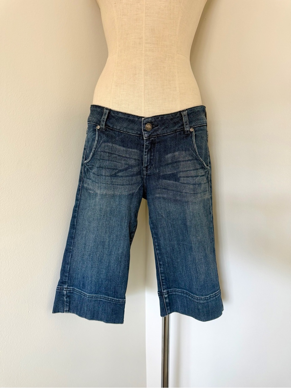 Y2K refuge Mid-Blue Cropped Denim Bermuda Jeans